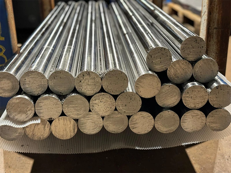 lavorazioni-su-barre-per-oleodinamica